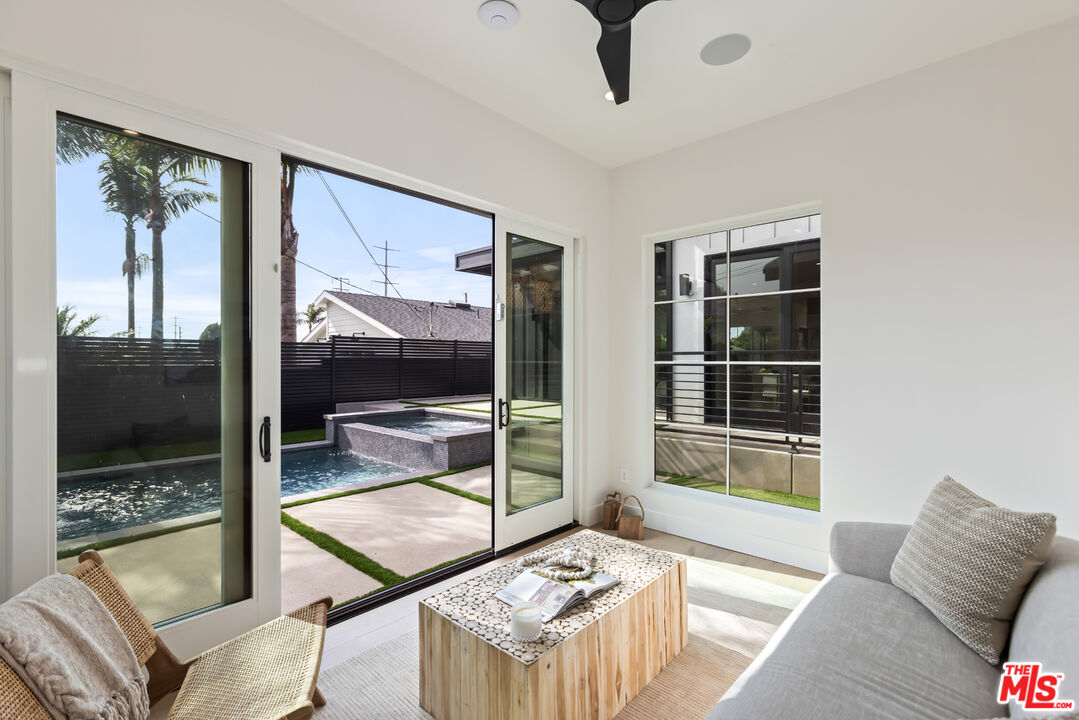 908 Rosecrans Avenue Manhattan Beach, CA 90266 - Photo 58 of 58