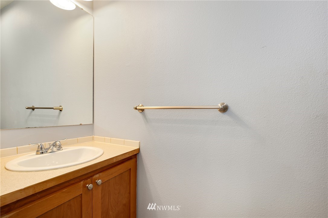 2400 Francis Road Mount Vernon, WA 98273 - Photo 12 of 25 Gallery Image 12