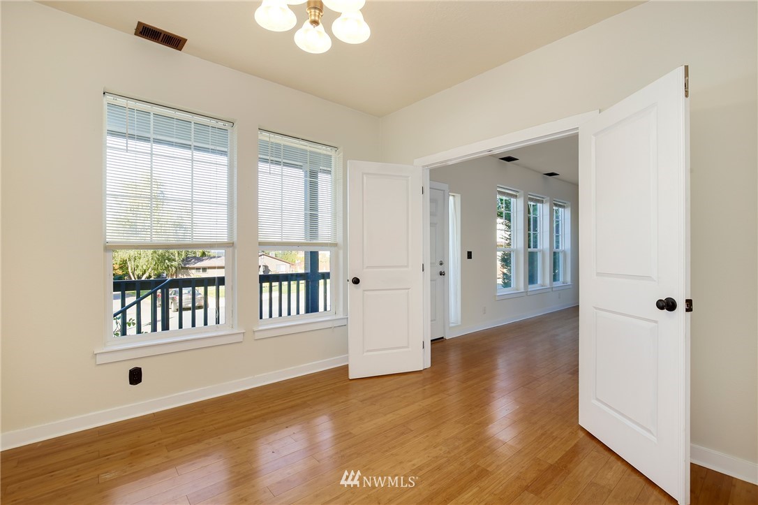 2400 Francis Road Mount Vernon, WA 98273 - Photo 7 of 25 Gallery Image 7