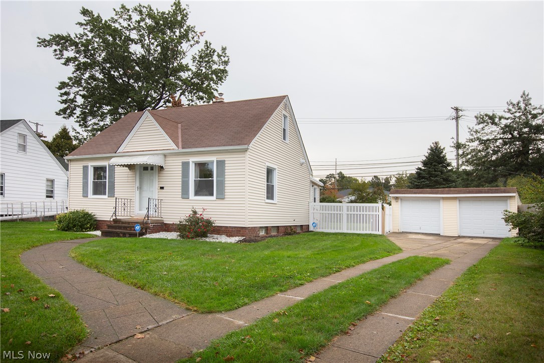 3233 Joslyn Road Cleveland, OH 44111 - Photo 2 of 34 Gallery Image 2