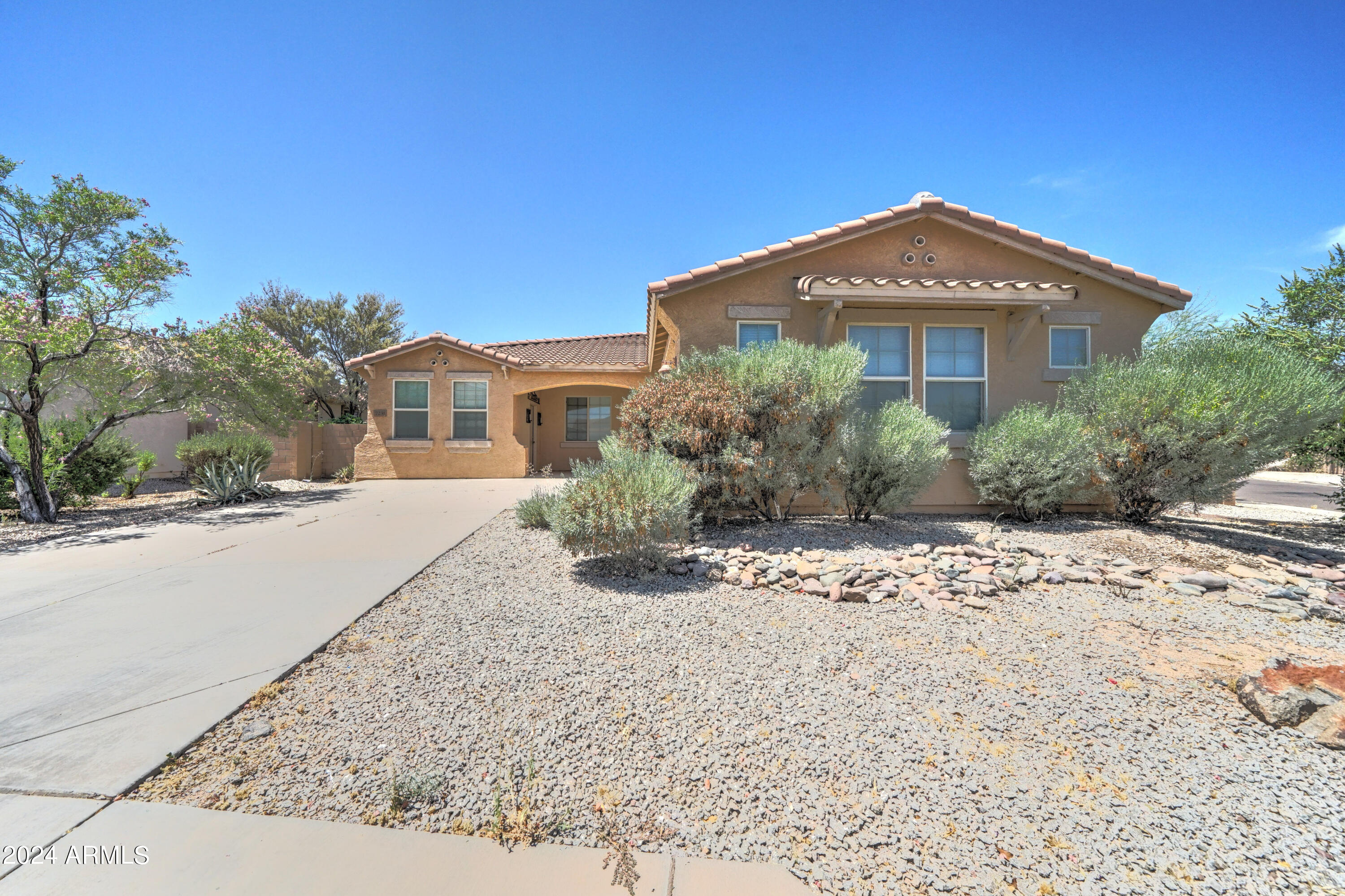 7231 West Carter Road Laveen, AZ 85339 - Photo 2 of 25 7231 W Carter-1