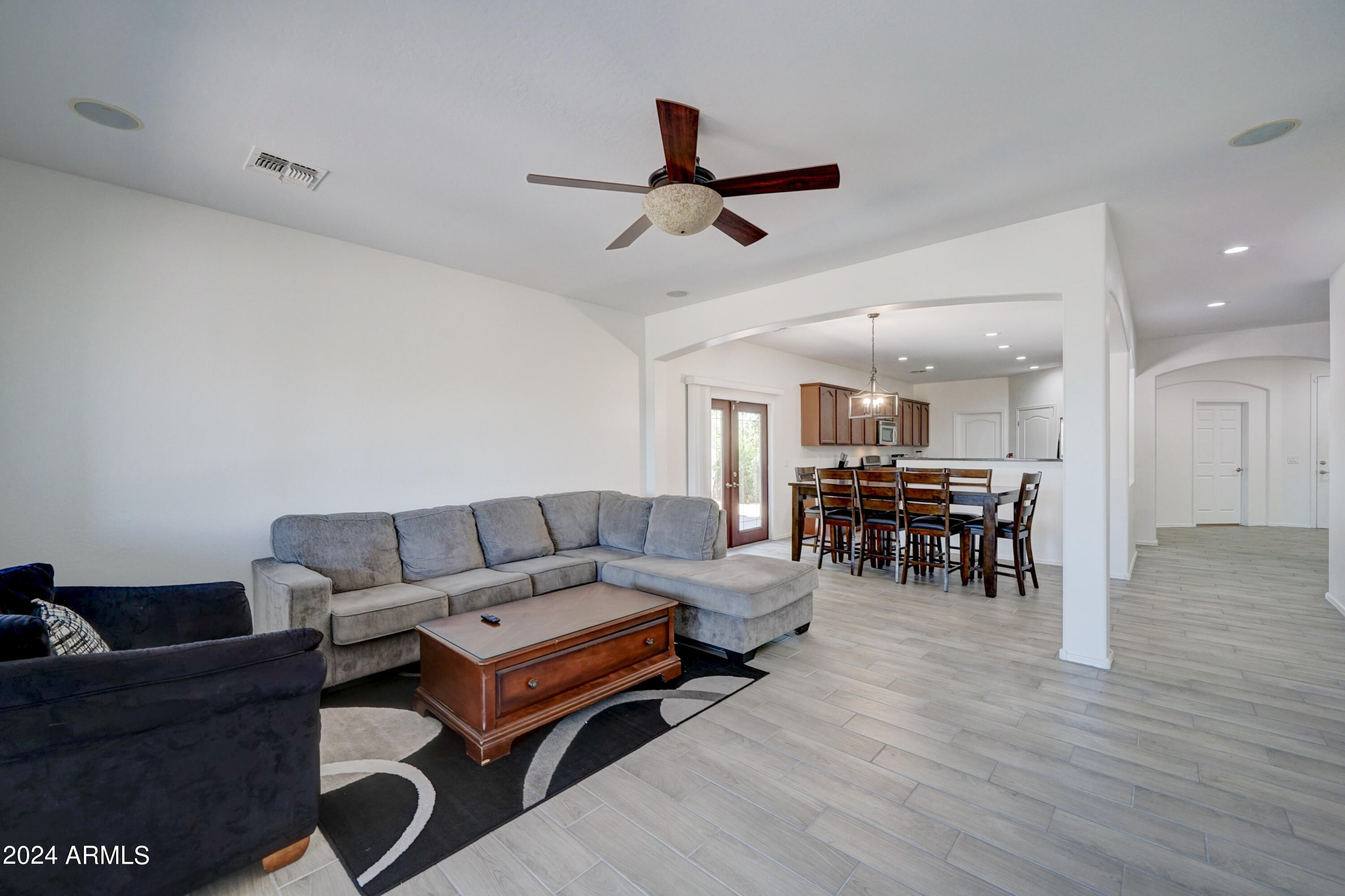 7231 West Carter Road Laveen, AZ 85339 - Photo 3 of 25 7231 W Carter-8