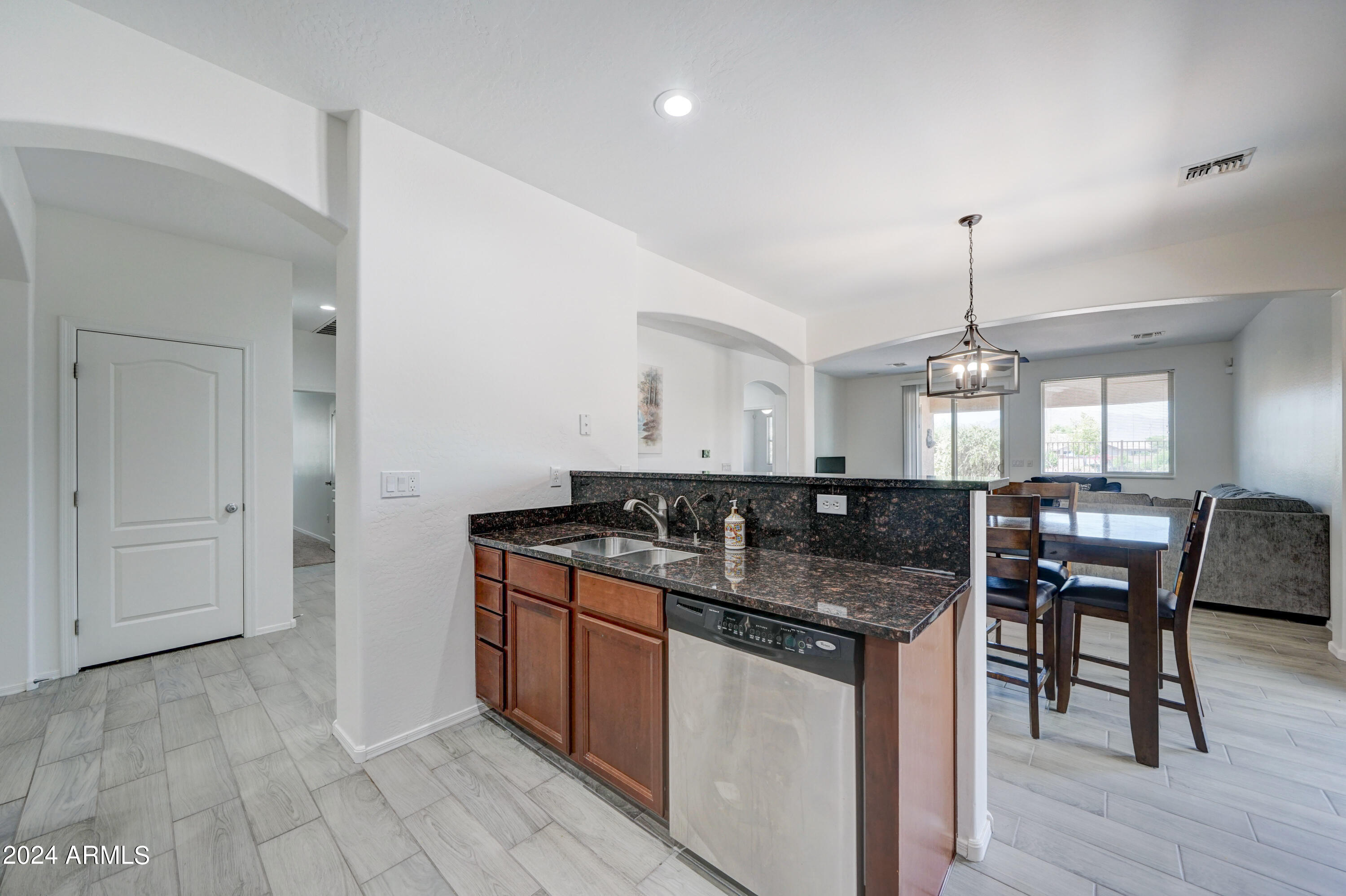 7231 West Carter Road Laveen, AZ 85339 - Photo 8 of 25 7231 W Carter-12