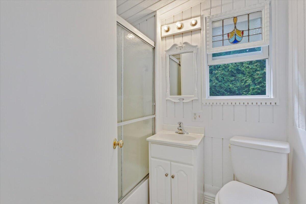 32 Quashnet Road Mashpee, MA 02649 - Photo 15 of 20 29-32Qua-129