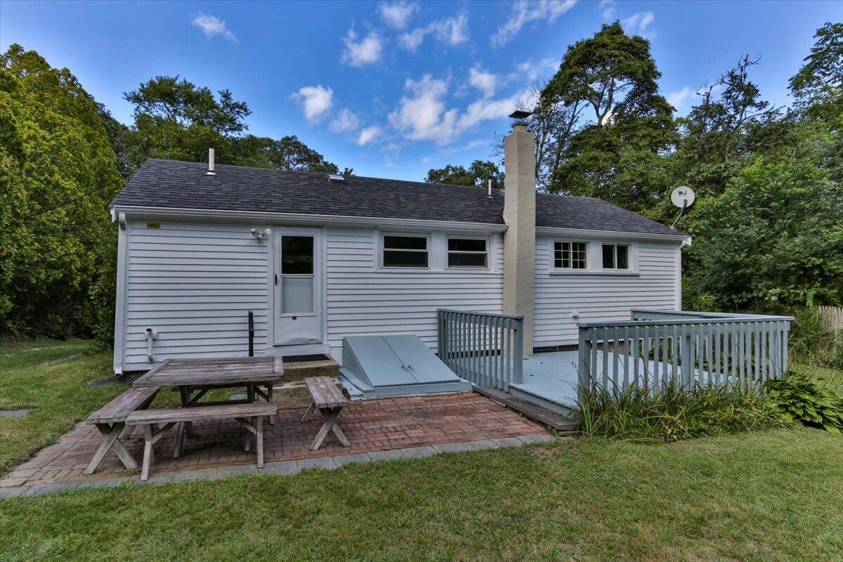 32 Quashnet Road Mashpee, MA 02649 - Photo 17 of 20 35-32Qua-135