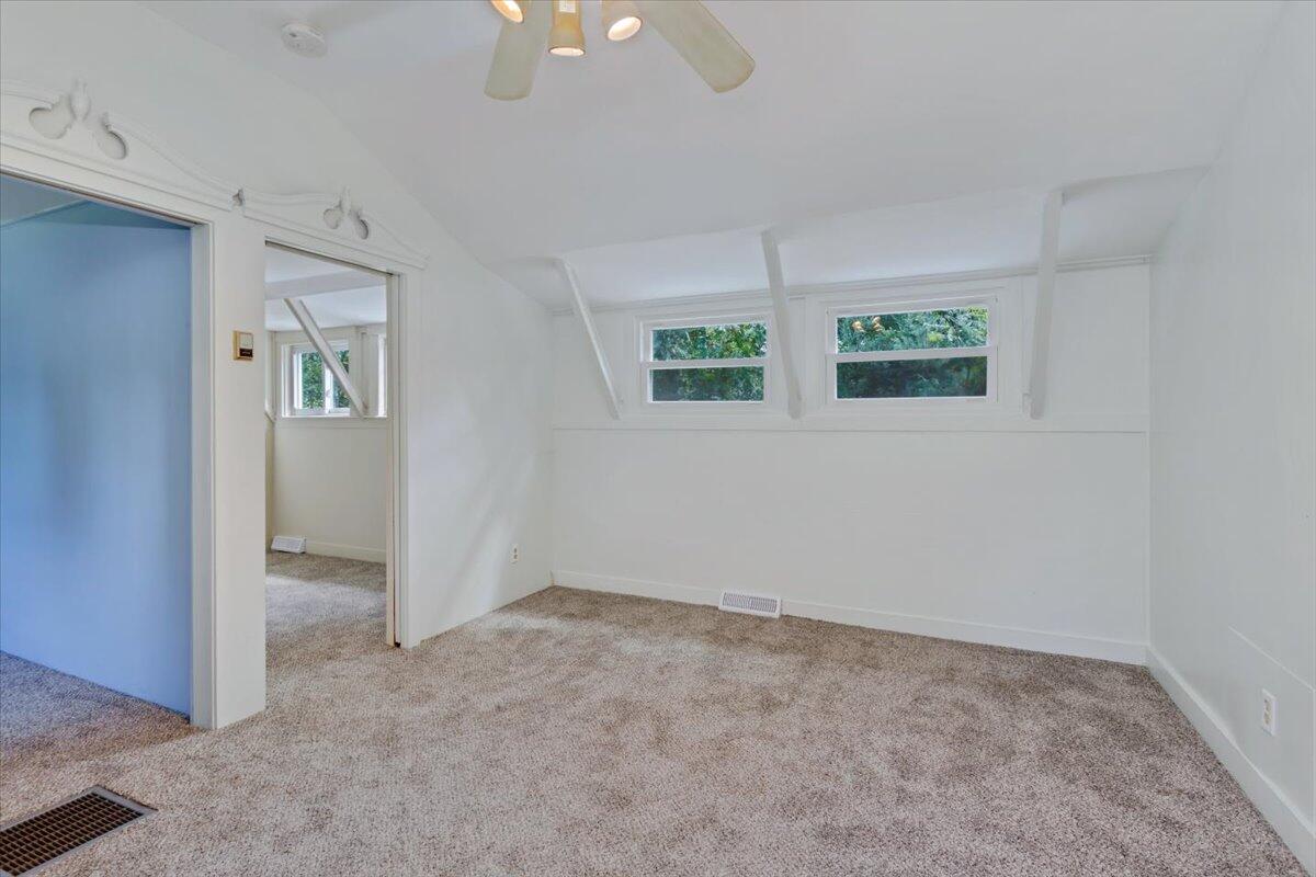 32 Quashnet Road Mashpee, MA 02649 - Photo 4 of 20 12-32Qua-112