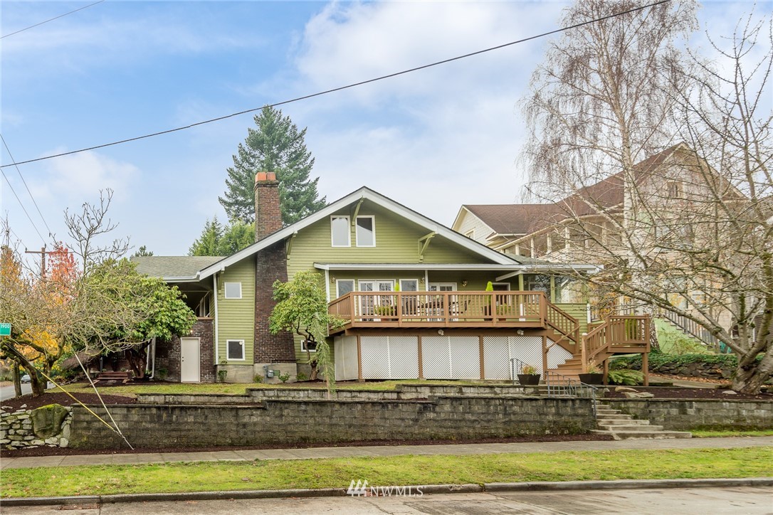 1920 North 40th Street Seattle, WA 98103 - Photo 1 of 25 Gallery Image 1