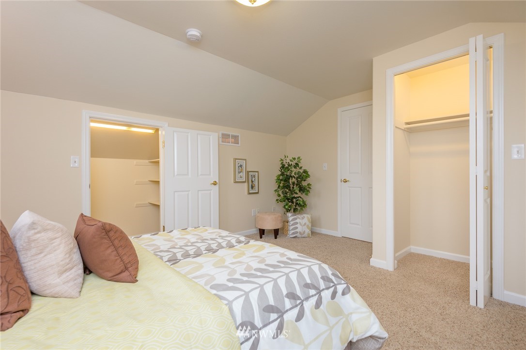 1920 North 40th Street Seattle, WA 98103 - Photo 15 of 25 Gallery Image 15