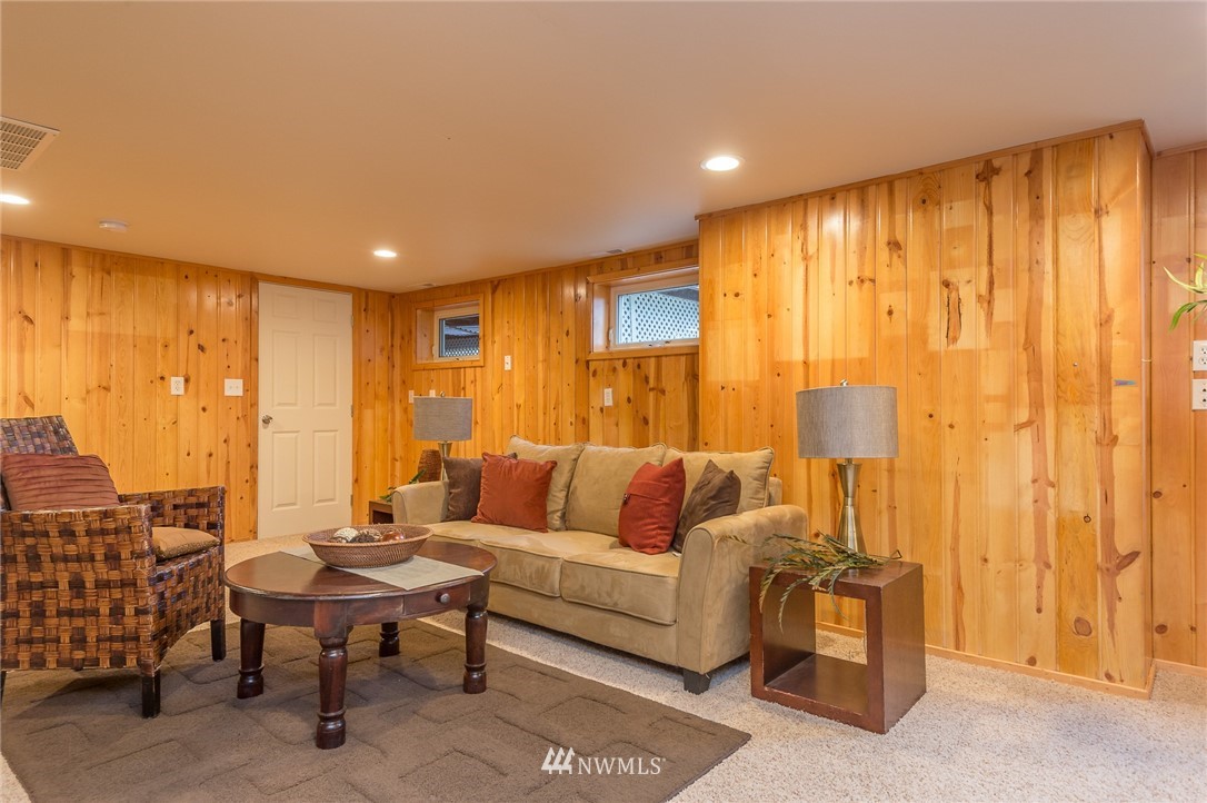 1920 North 40th Street Seattle, WA 98103 - Photo 20 of 25 Gallery Image 20