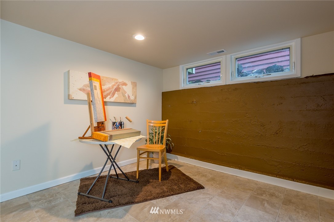 1920 North 40th Street Seattle, WA 98103 - Photo 22 of 25 Gallery Image 22