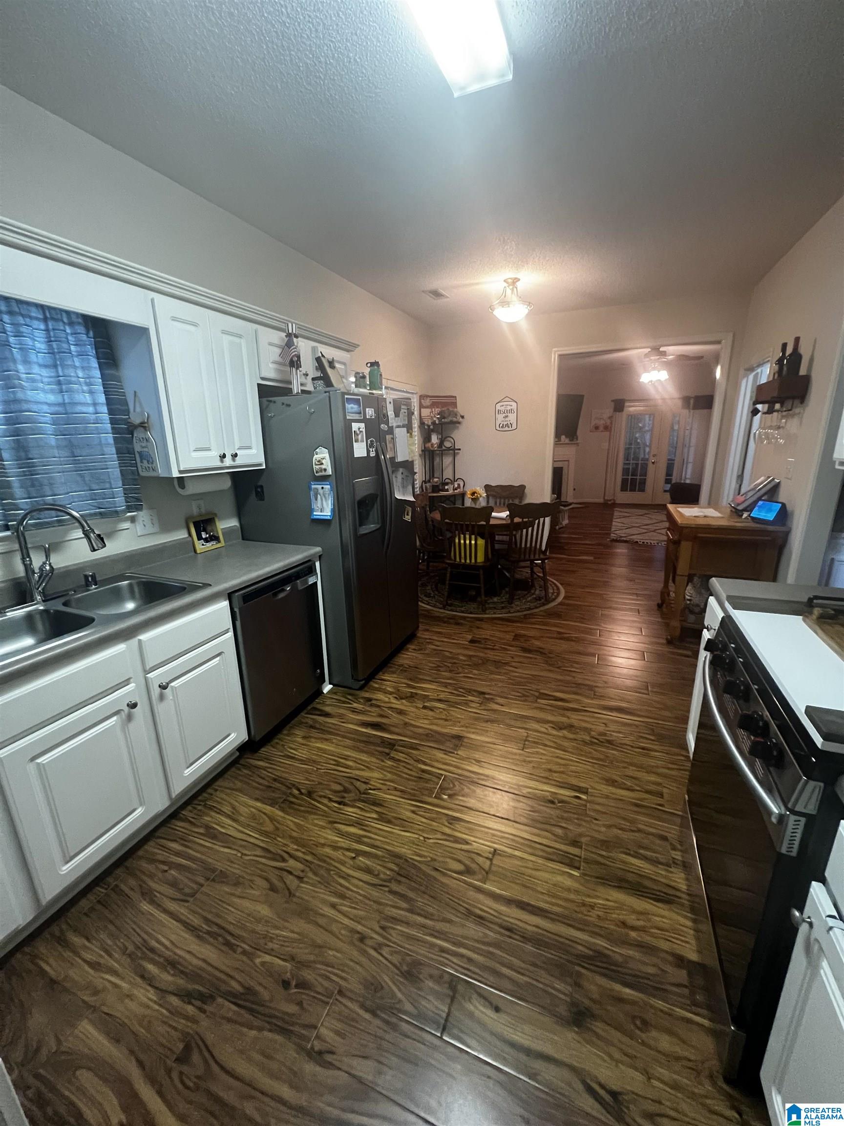 1801 Covington Circle Leeds, AL 35094 - Photo 3 of 23