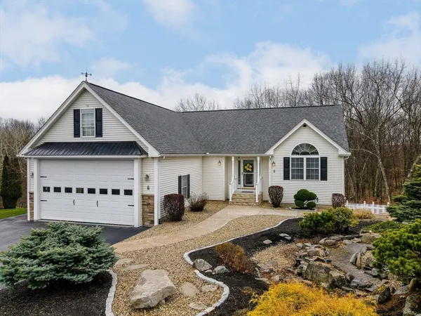 $774,900 | 5 Patriot Way, Lowell, MA 01854