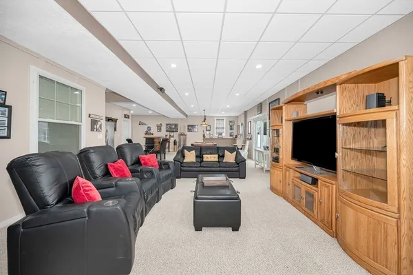 $774,900 | 5 Patriot Way, Lowell, MA 01854
