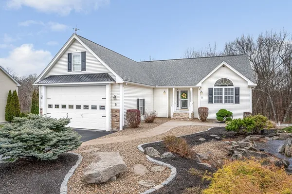 $774,900 | 5 Patriot Way, Lowell, MA 01854