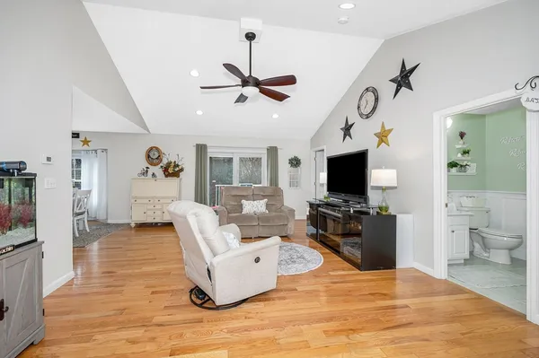 $774,900 | 5 Patriot Way, Lowell, MA 01854