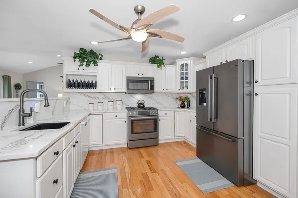 $774,900 | 5 Patriot Way, Lowell, MA 01854