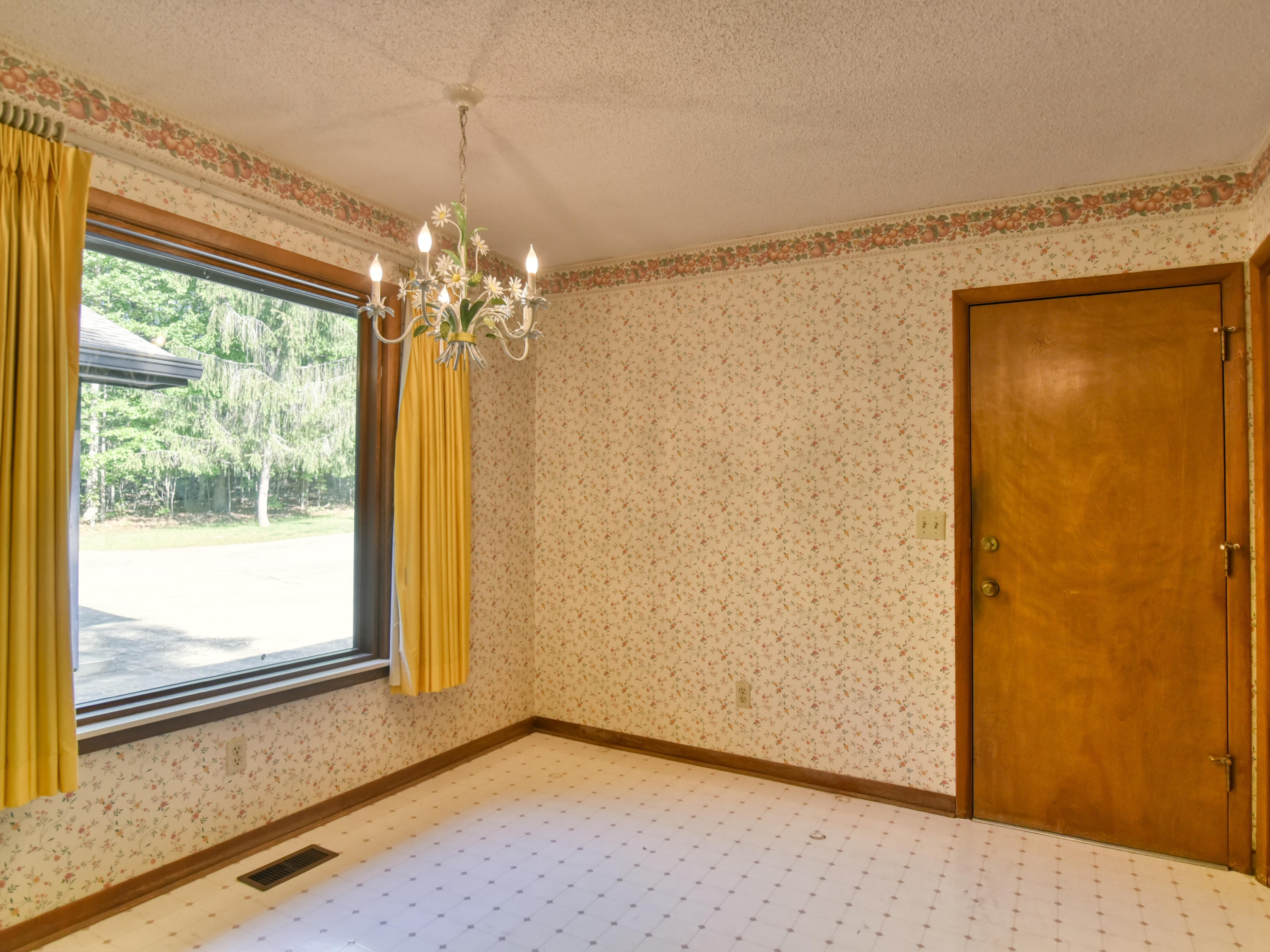 158 Rendezvous Road Rockwood, TN 37854 - Photo 14 of 36 158 Rendezvous