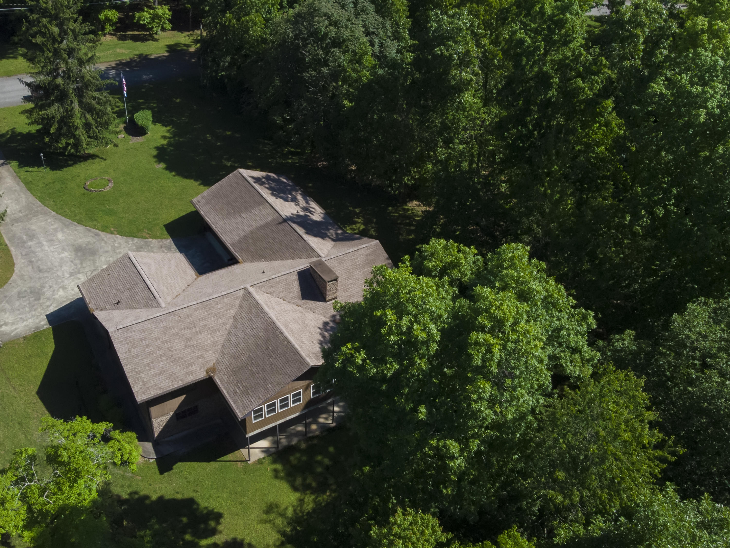158 Rendezvous Road Rockwood, TN 37854 - Photo 3 of 36 158 Rendezvous