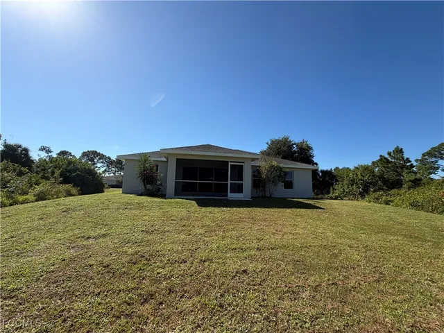 $2,195 | 3010 71st Street West, Lehigh Acres, FL 33971