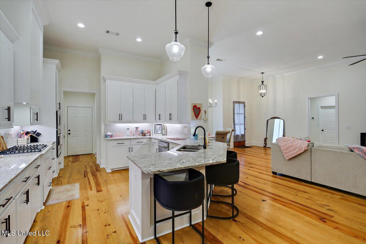 1622 Old Lake Road Brandon, MS 39042 - Photo 11 of 36 11-1622 Old Lake Rd