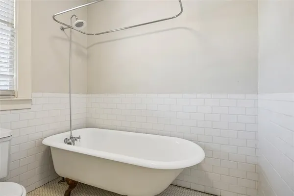 $2,725 | 2605 Hibernia Street, Dallas, TX 75204