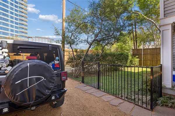 $2,725 | 2605 Hibernia Street, Dallas, TX 75204