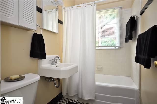 600 University Ridge, Unit 19 Greenville, SC 29601 - Photo 11 of 25 Gallery Image 11