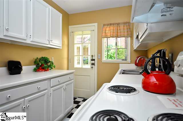 600 University Ridge, Unit 19 Greenville, SC 29601 - Photo 8 of 25 Gallery Image 8