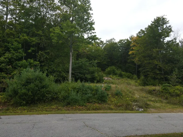 $82,000 | 67 Island View Drive, Greene, ME 04236