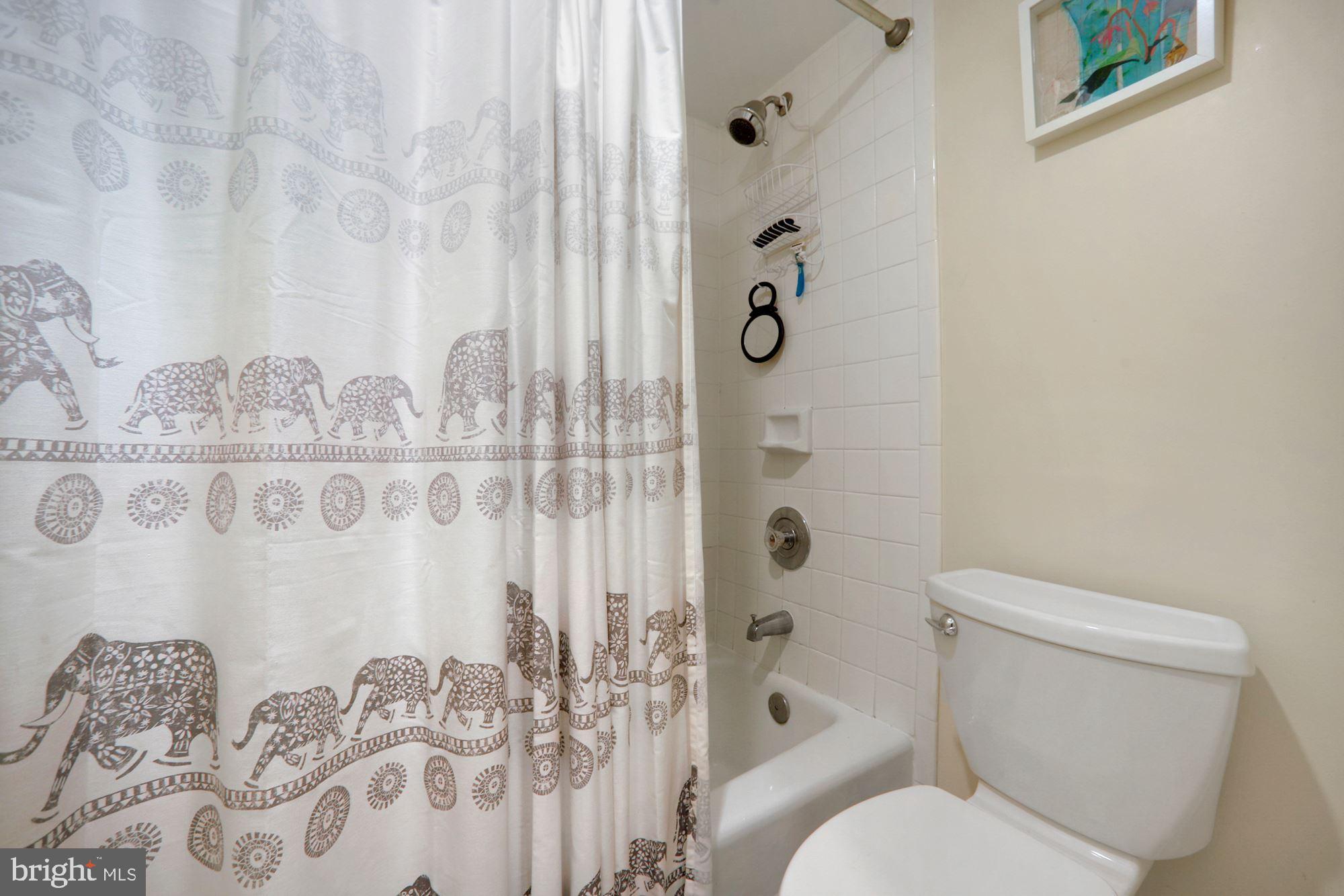 1842 California Street Northwest, Unit 4B Washington, DC 20009 - Photo 26 of 37