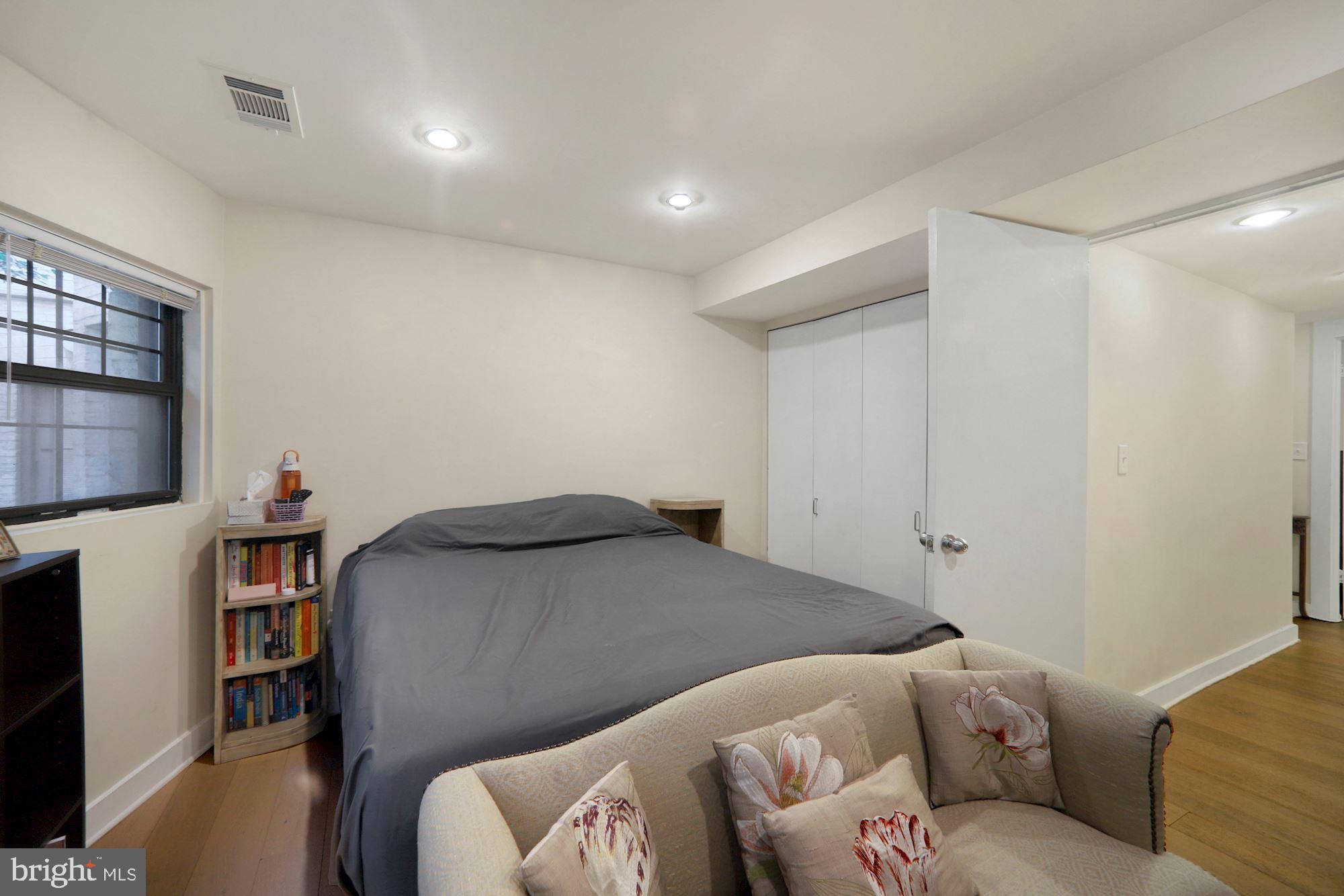 1842 California Street Northwest, Unit 4B Washington, DC 20009 - Photo 28 of 37