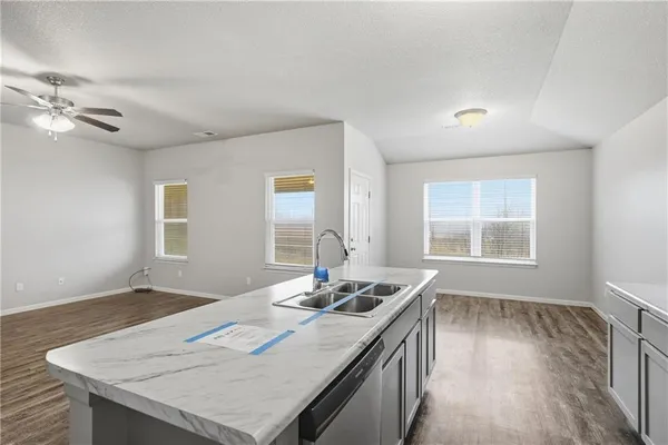$339,900 | 21832 South Franklin Street, Spring Hill, KS 66083