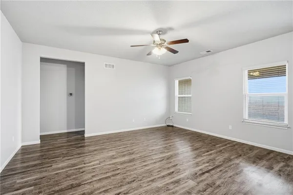 $339,900 | 21832 South Franklin Street, Spring Hill, KS 66083