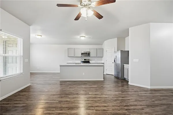 $339,900 | 21832 South Franklin Street, Spring Hill, KS 66083