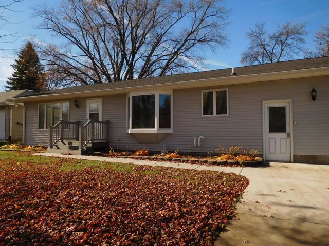 $239,900 | 314 10th Avenue Southeast, Elbow Lake, MN 56531