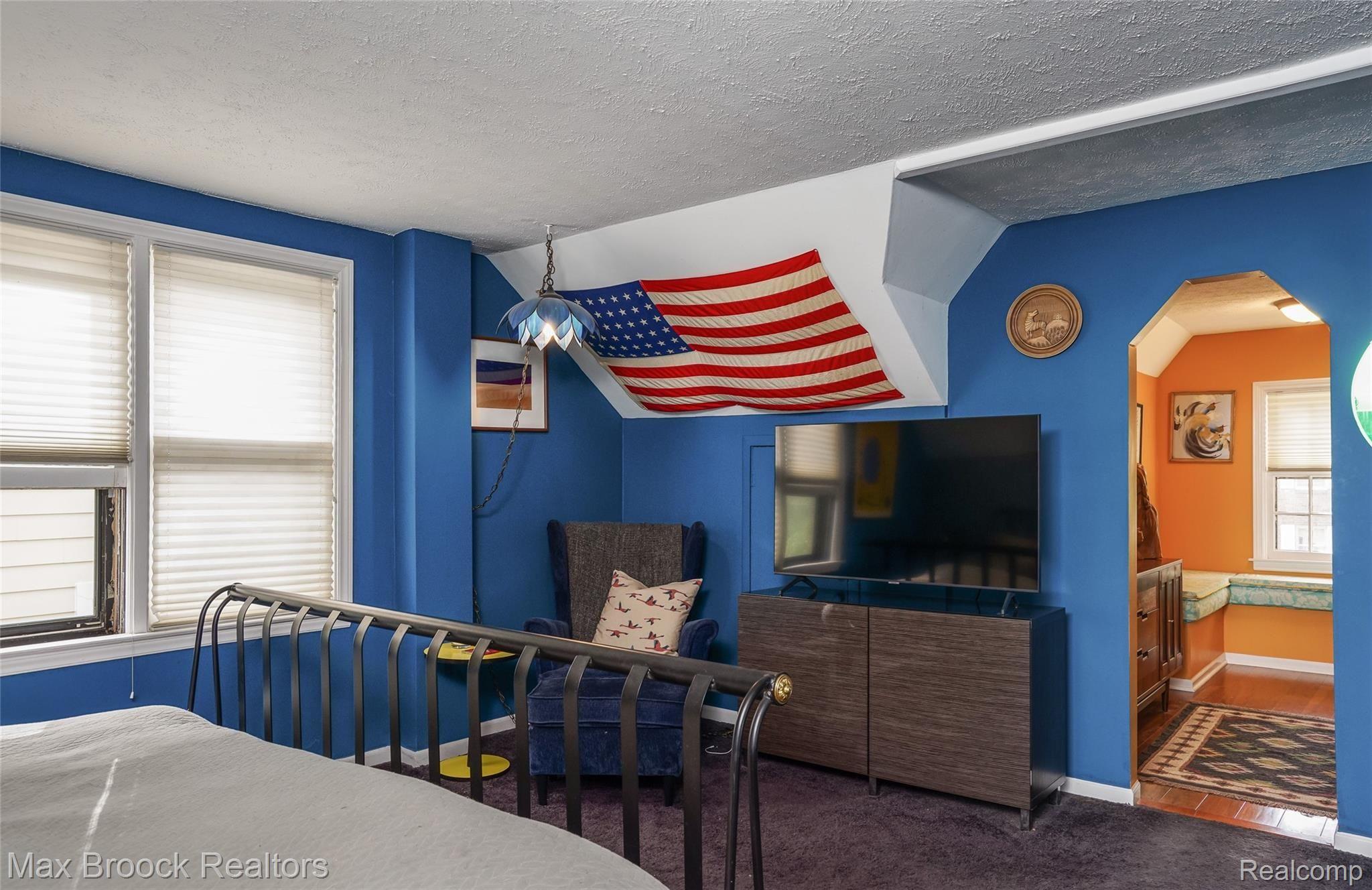 61 Wellesley Drive Pleasant Ridge, MI 48069 - Photo 15 of 34 Owner's Suite