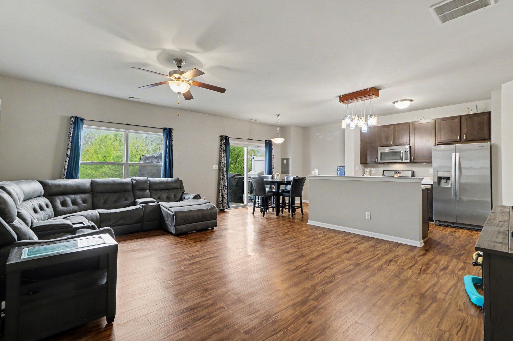 7682 East 111th Place Crown Point, IN 46307 - Photo 3 of 23 2038x1356