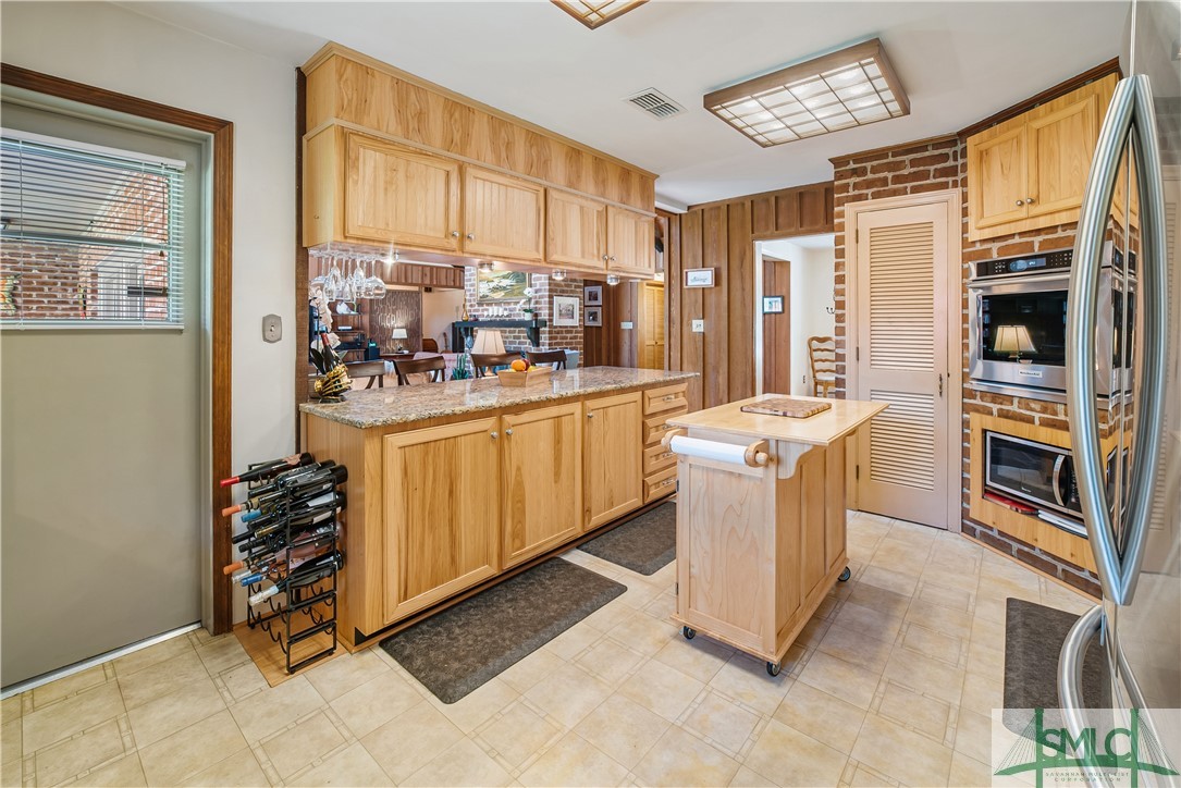 362 Island Road Savannah, GA 31406 - Photo 5 of 30