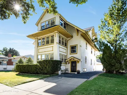 $889,000 | 422 South Madison Avenue, La Grange, IL 60525