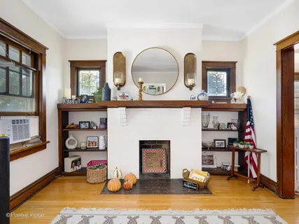 $889,000 | 422 South Madison Avenue, La Grange, IL 60525