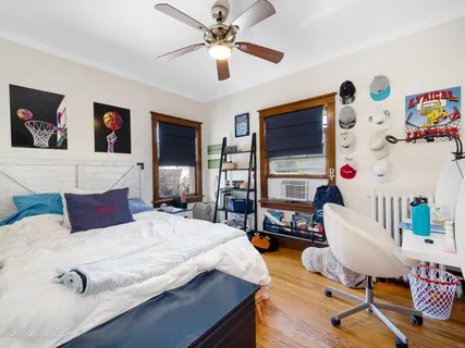 $889,000 | 422 South Madison Avenue, La Grange, IL 60525