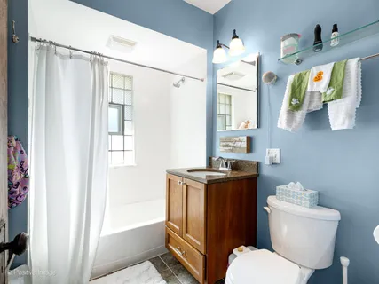 $889,000 | 422 South Madison Avenue, La Grange, IL 60525