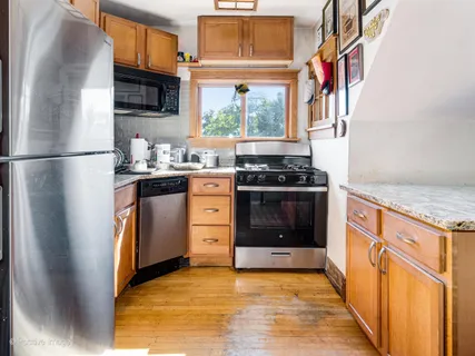 $889,000 | 422 South Madison Avenue, La Grange, IL 60525