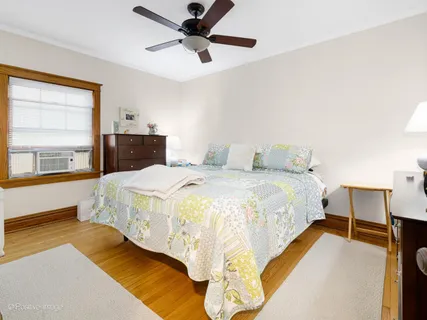 $889,000 | 422 South Madison Avenue, La Grange, IL 60525