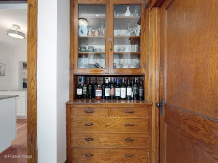 $889,000 | 422 South Madison Avenue, La Grange, IL 60525