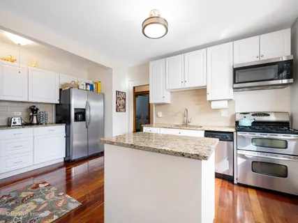 $889,000 | 422 South Madison Avenue, La Grange, IL 60525