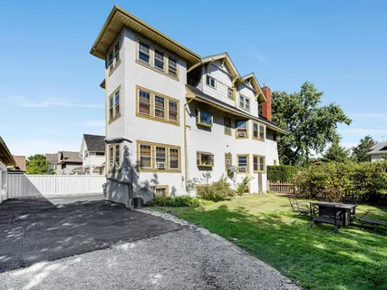 $889,000 | 422 South Madison Avenue, La Grange, IL 60525