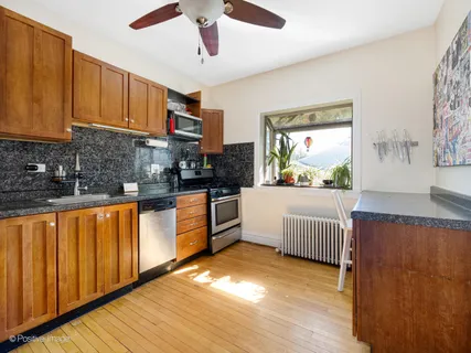 $889,000 | 422 South Madison Avenue, La Grange, IL 60525