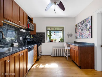 $889,000 | 422 South Madison Avenue, La Grange, IL 60525