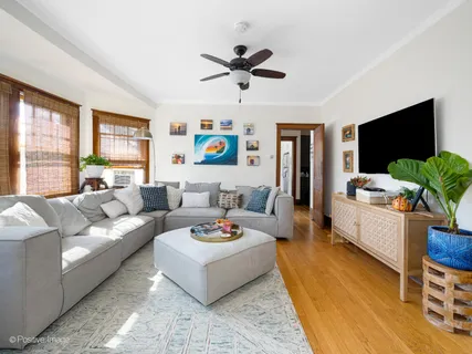 $889,000 | 422 South Madison Avenue, La Grange, IL 60525